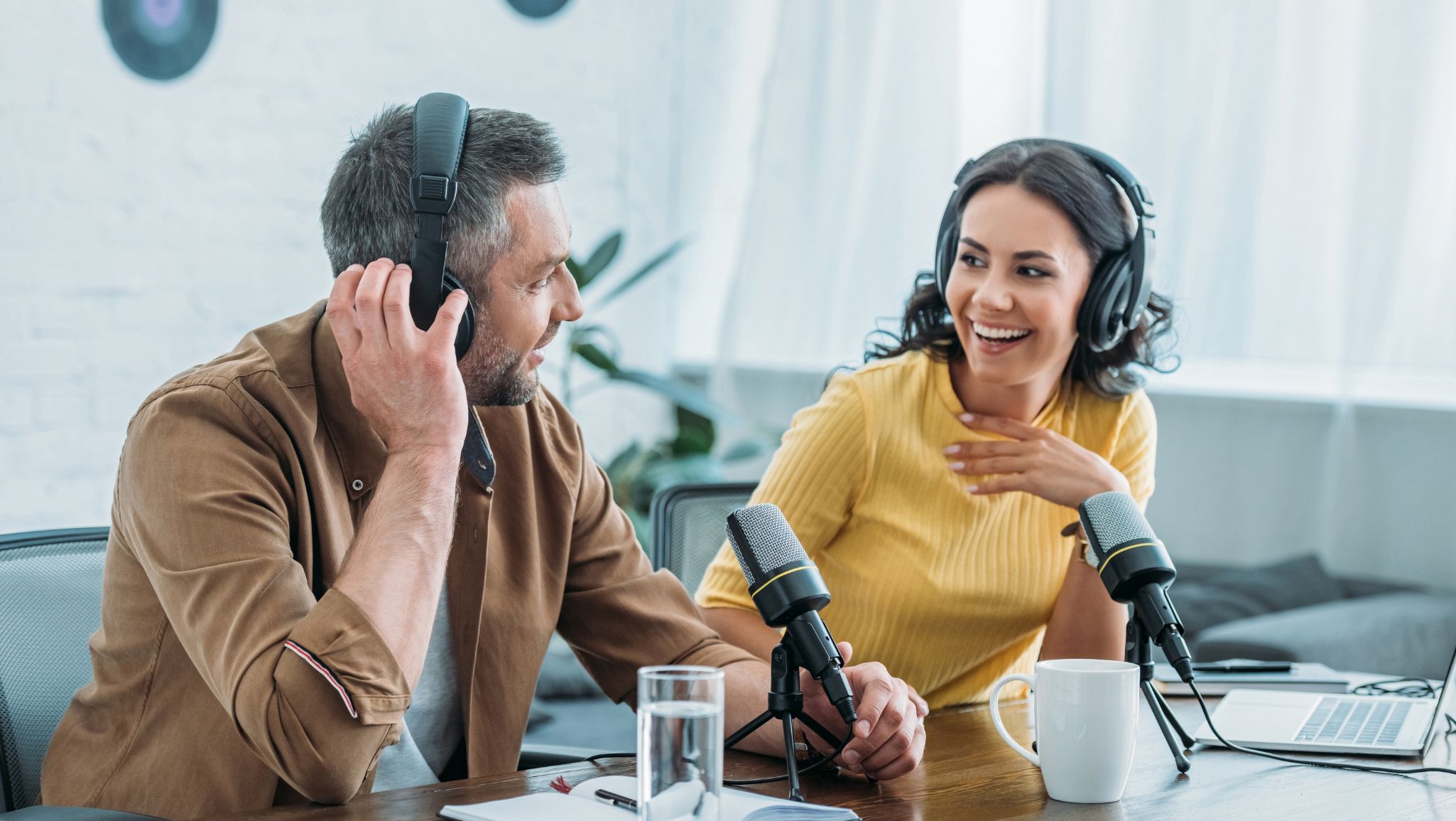 8 Tips untuk Meningkatkan Podcast Kamu
