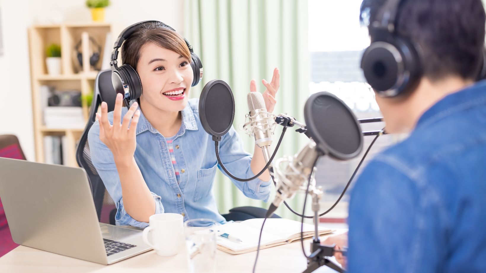 4 Strategi Mudah untuk Menggunakan Kembali Konten Podcast Mu